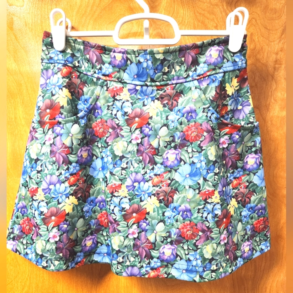 Anxiety Floral Mini Skirt Size 3